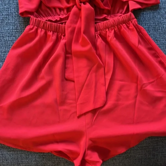 Romper - Picture 3 of 4